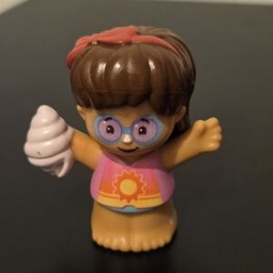 Little People Mia Girl Holding Seashell Figure